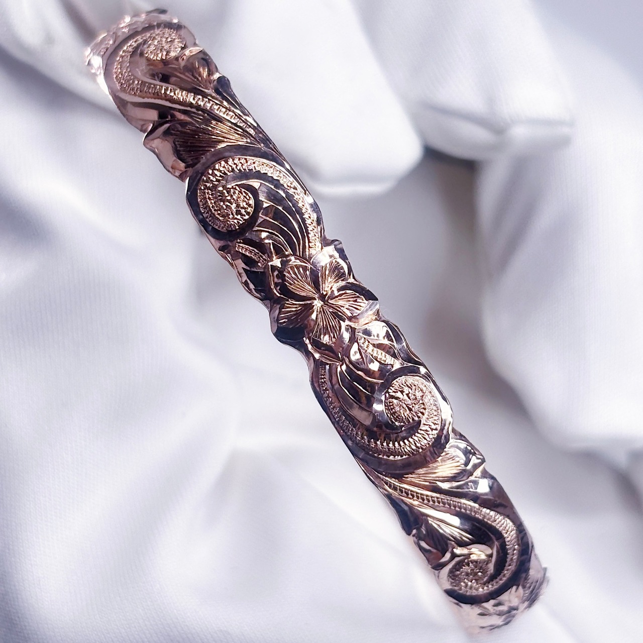 Heritage Bangle-Pink Gold-
