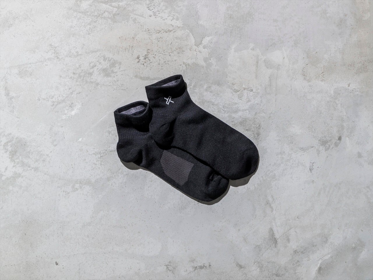 000-027 CROSSEDOG ソックス FULL QUARTER short ブラック＊1,280円＋