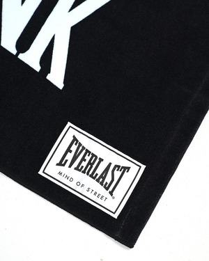 "PHATRNK × EVERLAST COLLABORATION" TOWEL