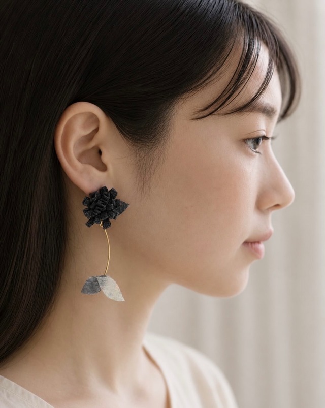 (lugna) Fabric Flower Pierce