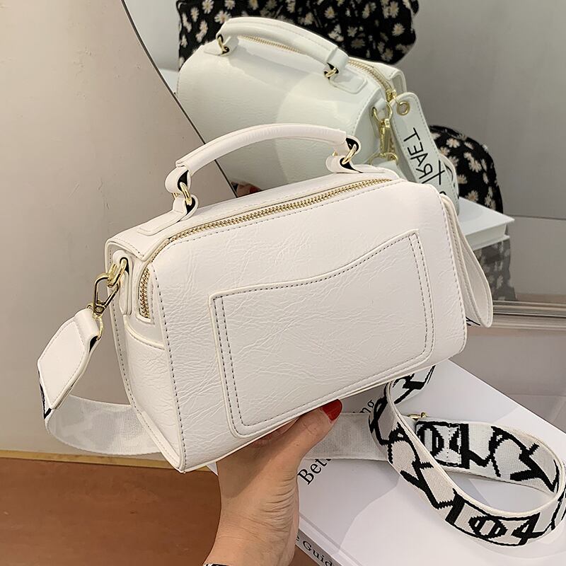 フレンチニッチデザインバッグレディース2020人気の新しいトレンディなファッションオールマッチハンドバッグネットセレブブロードバンドメッセンジャーバッグ Tiancai_Wing_Bag8678108