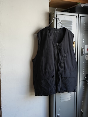 roundabout / Fold Back Full-Zip Vest