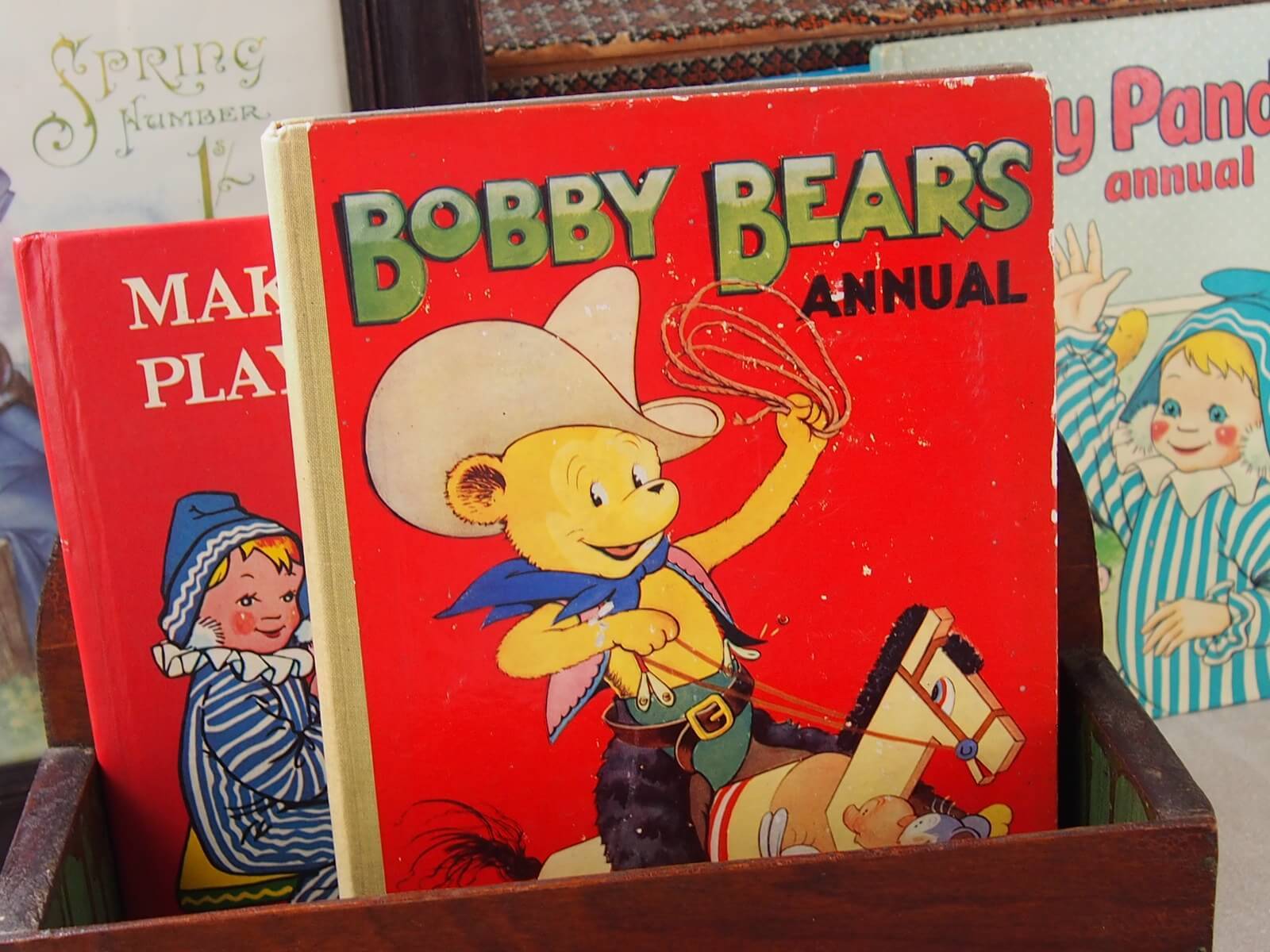 イギリスアンティーク　絵本　児童書　BOBBY BEAR'S ANNUAL