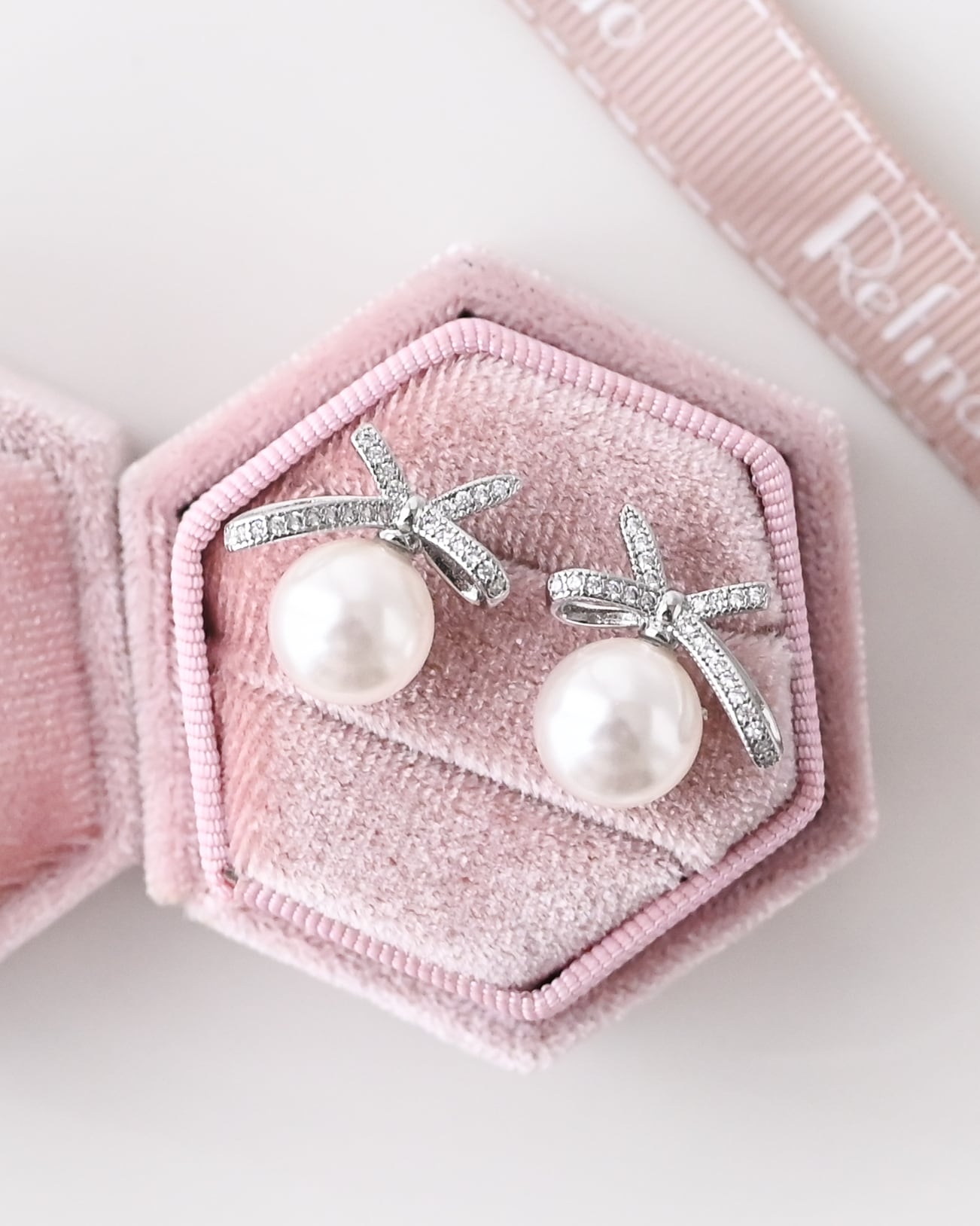 パールリボンイヤリング/ピアス【AE2505-10】 | ブライダル