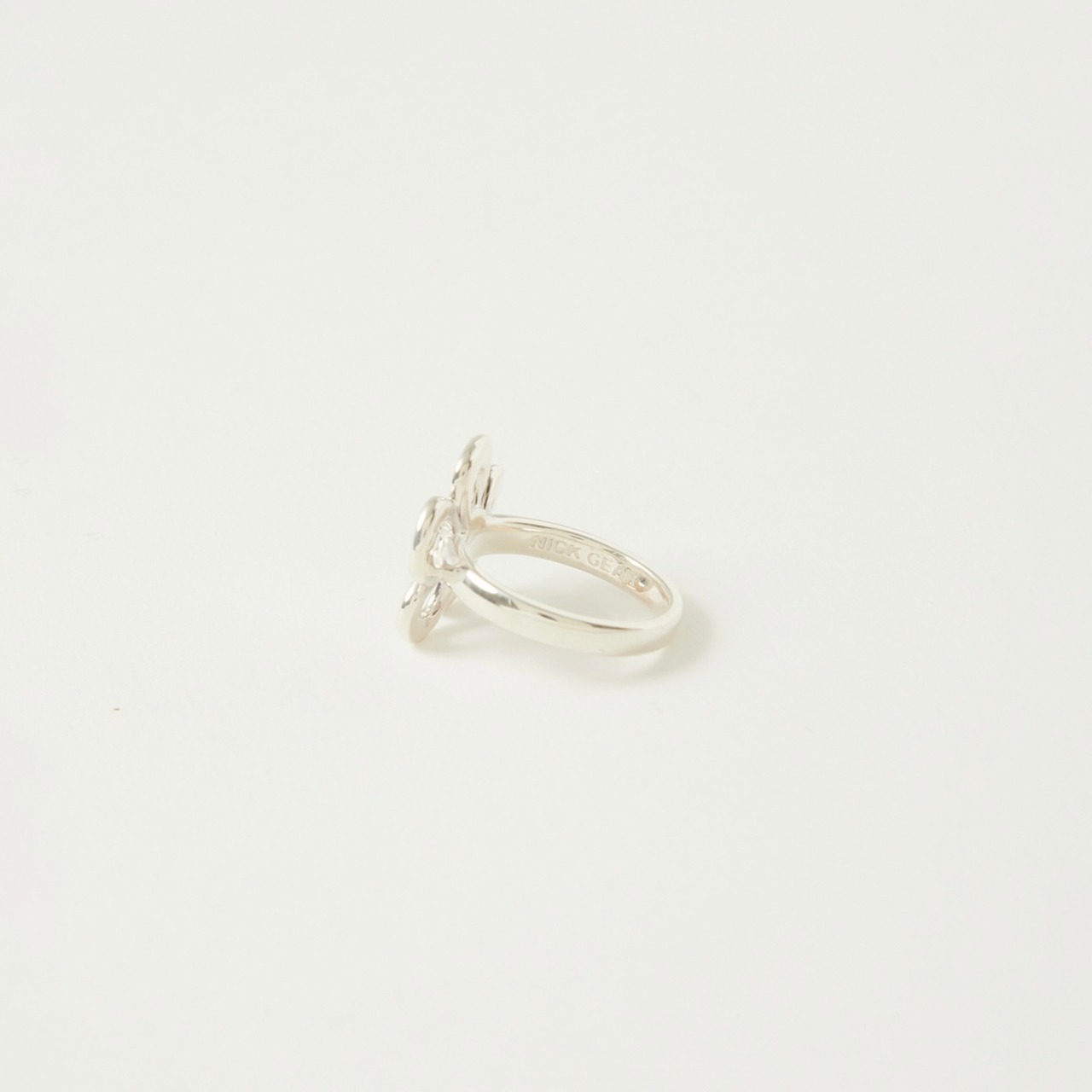 NICK GEAR  Flower ring