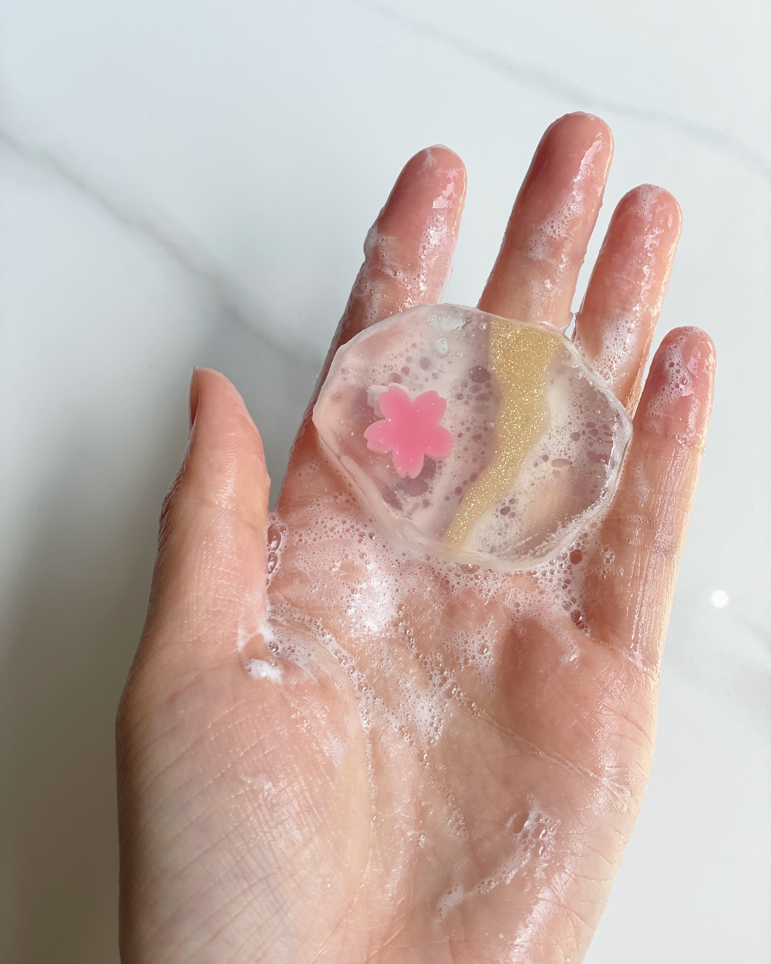 SAKURA SOAP（宝石石鹸） | お花の宝石石鹸YURAM