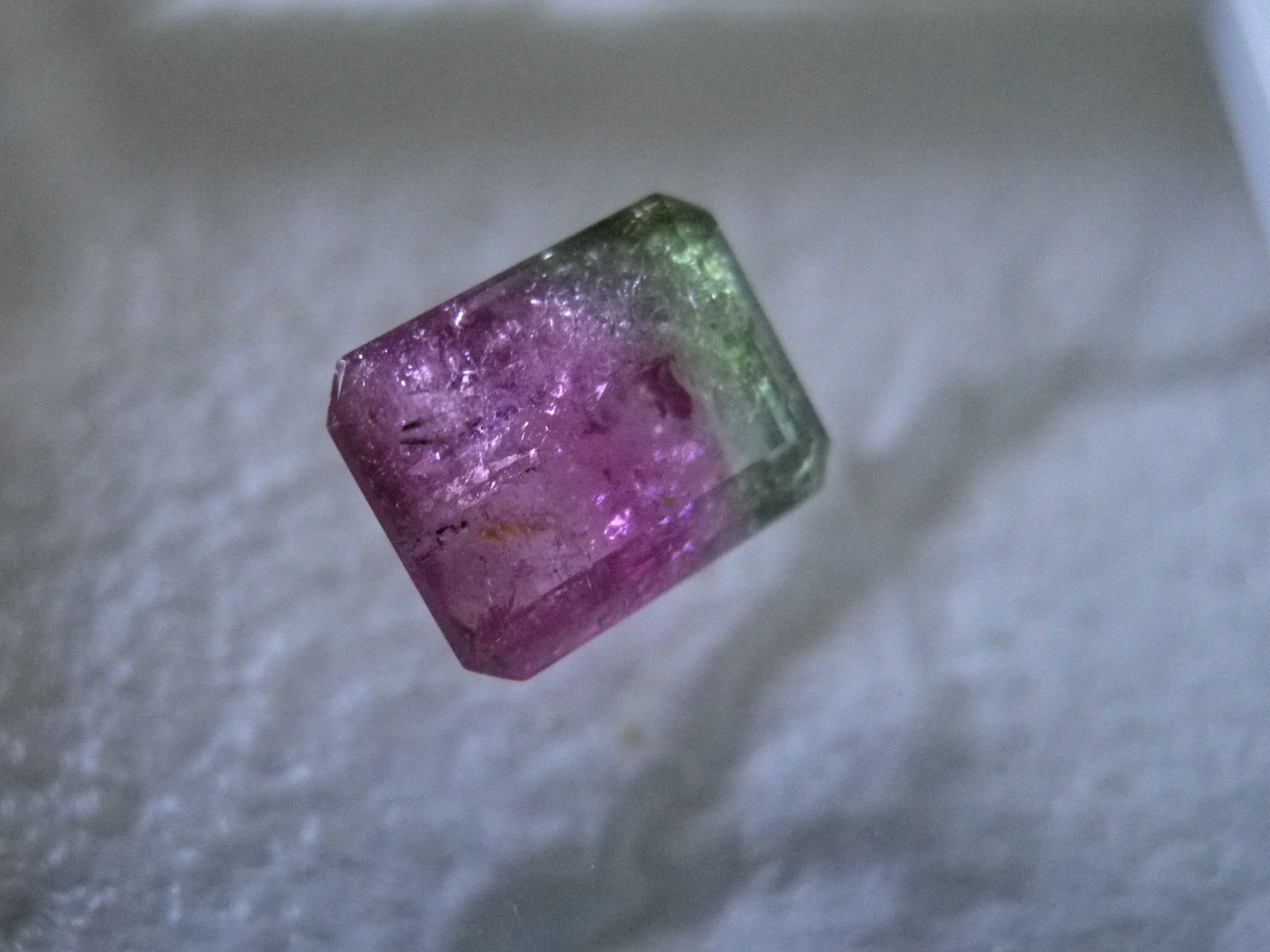 天然パーティーカラートルマリン 2.687 Ct スリランカ産出