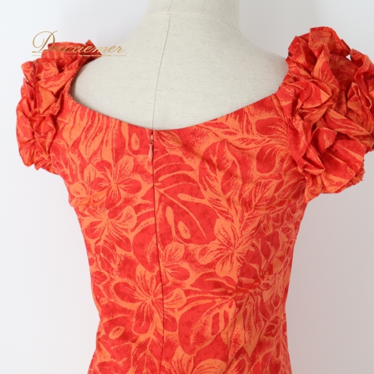 フラダンス 衣装 ワンピース ドレス レッド系 マーメイドライン エムエムジェイ MermaidLine MMJ 日本製 モンステラ柄 プルメリア柄 フリル袖 ハワイアンプリント アロハ フラ ダンス レッスン 練習 華やか 鮮やか かわいい おしゃれ オレンジ系 赤 橙 ダンス衣装 フラ衣装 かわいいドレス おしゃれなワンピース 女性用ドレス フリルデザイン ハワイアンスタイル 美しい ビビッドカラー