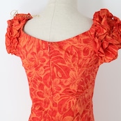 フラダンス 衣装 ワンピース ドレス レッド系 マーメイドライン エムエムジェイ MermaidLine MMJ 日本製 モンステラ柄 プルメリア柄 フリル袖 ハワイアンプリント アロハ フラ ダンス レッスン 練習 華やか 鮮やか かわいい おしゃれ オレンジ系 赤 橙 ダンス衣装 フラ衣装 かわいいドレス おしゃれなワンピース 女性用ドレス フリルデザイン ハワイアンスタイル 美しい ビビッドカラー