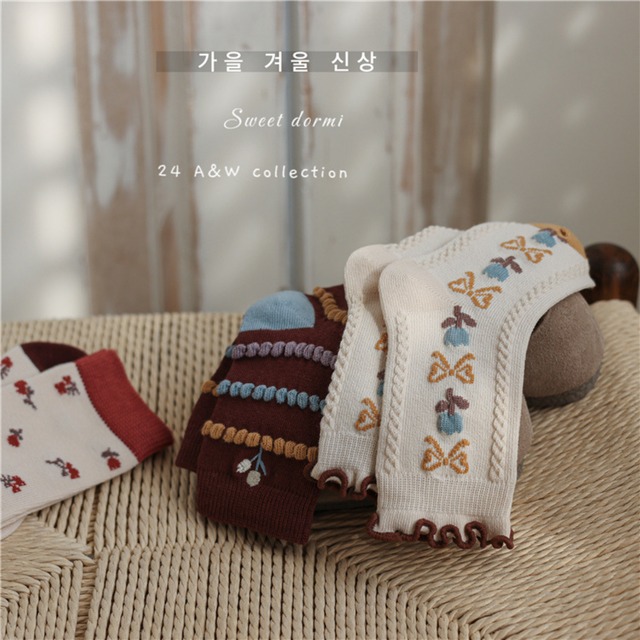 【即納】リボンと花柄ソックス 4足セット