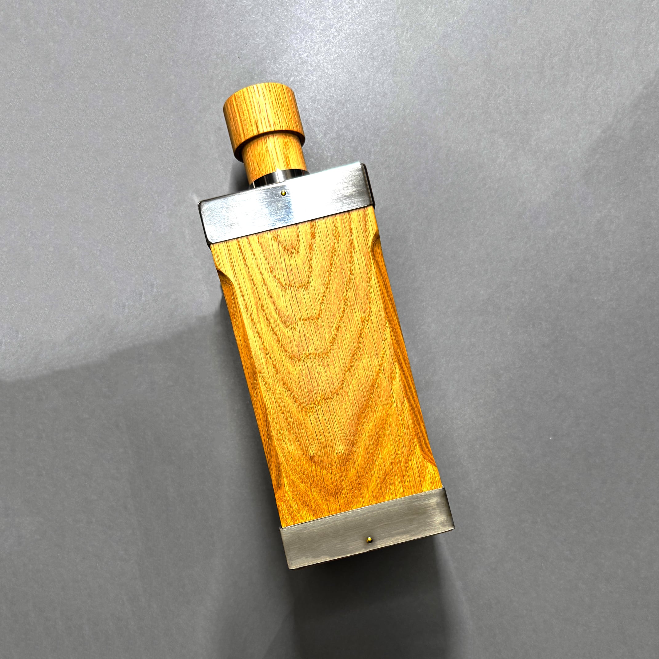 北海道ミズナラボトル 角型 | SHINGU SHOKO WOOD SHOP