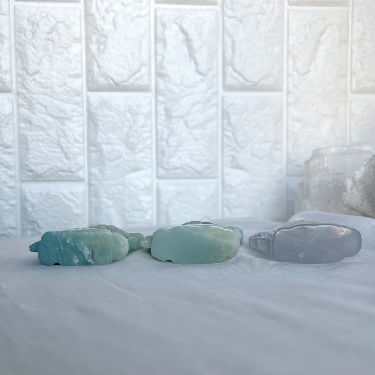 ユニコーン*アマゾナイト*イットリウムフローライト*カービング*250904*天然石*置き物*インテリアストーン