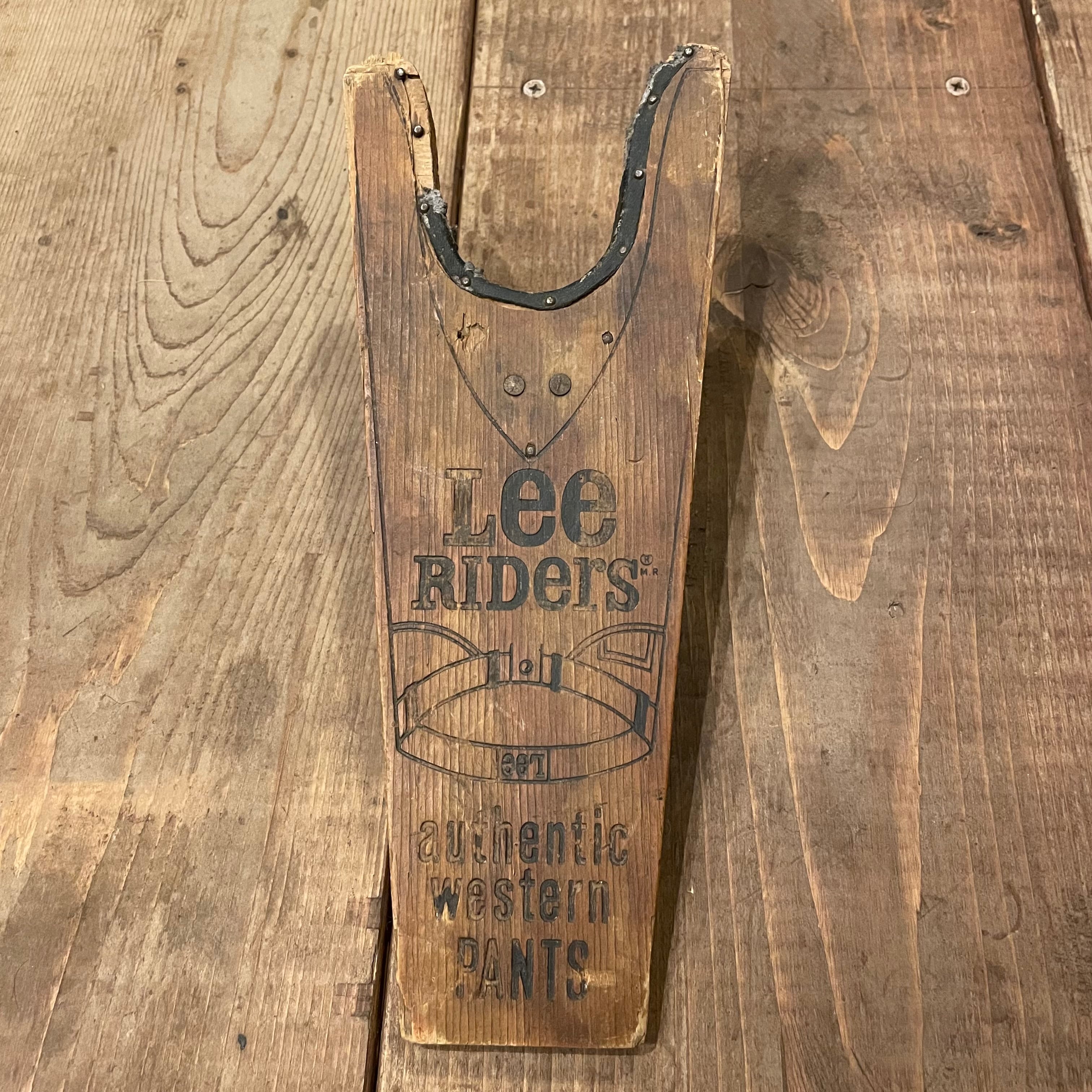 Lee ブーツジャック | CANDY STORE ROCK