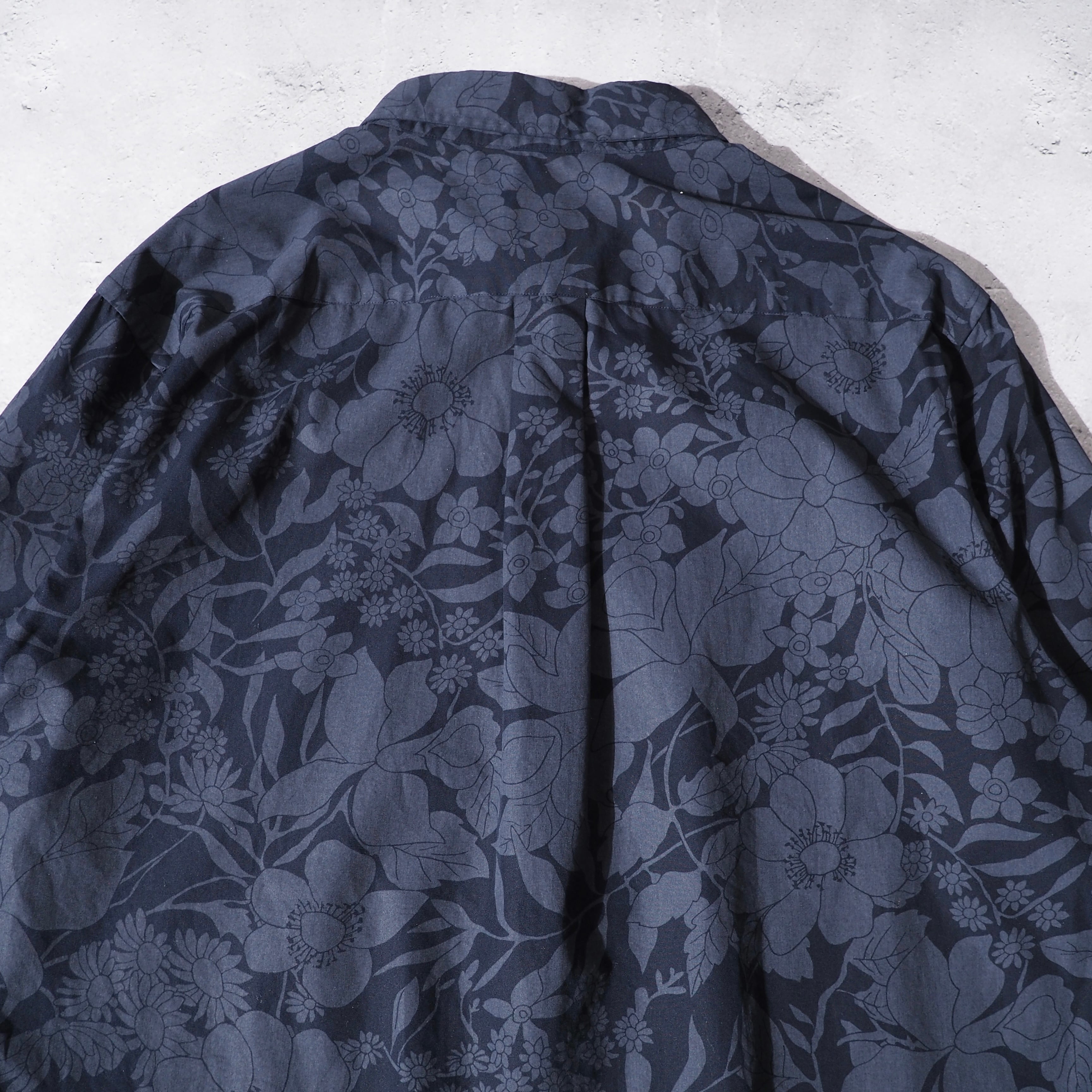 ” Brooks Brothers ” Flower printed cotton button down shirt