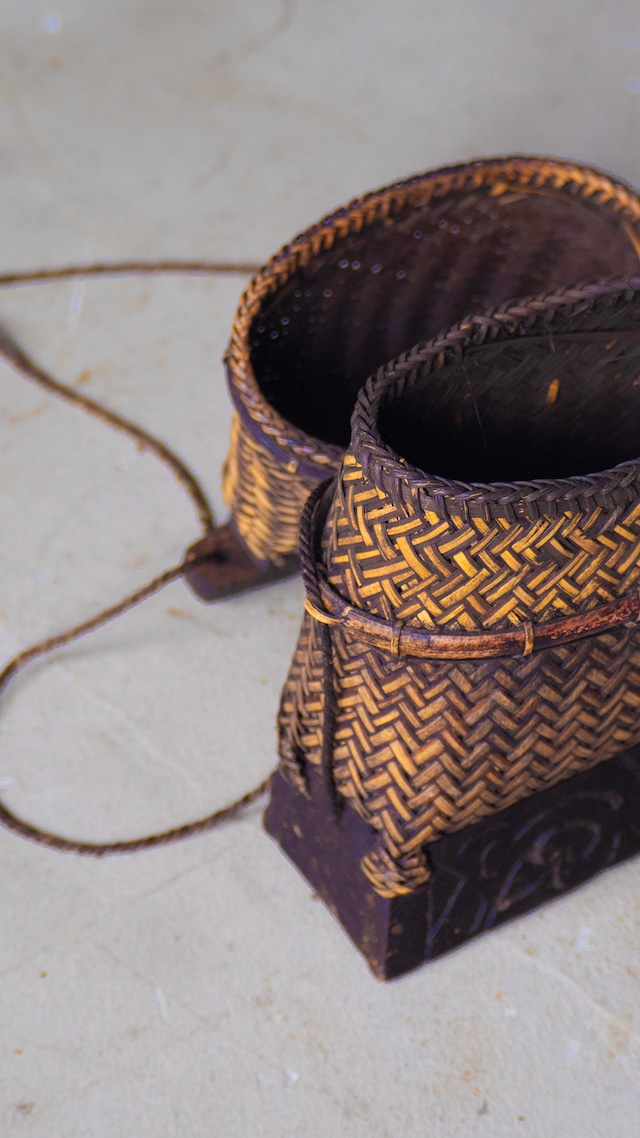 unknown 1980s Bamboo basket pouch