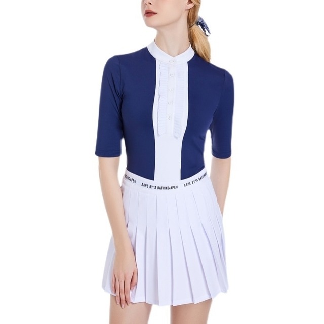 ホワイト　プリーツスカート　ミニ丈