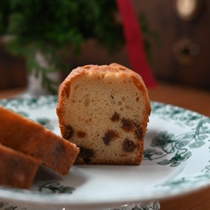 いちじくのブランデーパウンドケーキ　ハーフサイズ(焼き菓子・ギフト・プレゼント・クリスマスギフト)