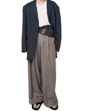 ssstein "LEATHER SLING BAG"