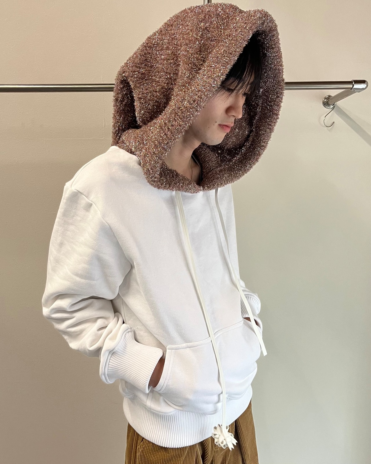 【26/AW Oscar Ouyang】White/Pink knit sparkly sleeping hat hoodie