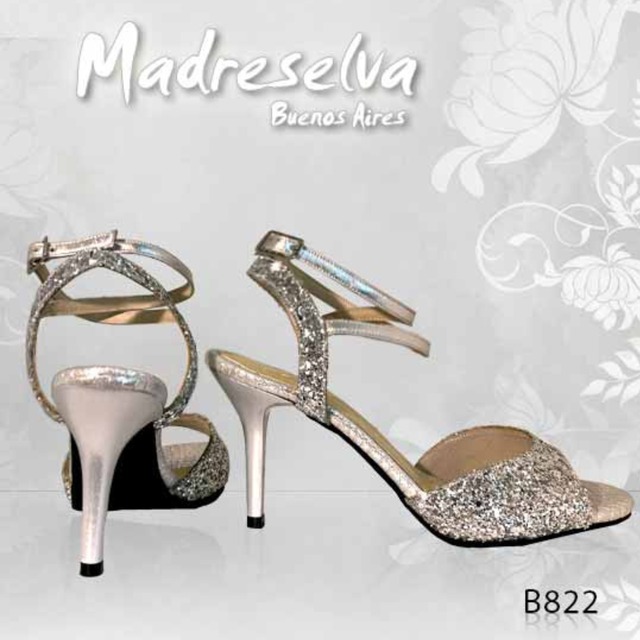 ZAPATOS DE Madreselva　シルバーラメサンダル　サイズ38