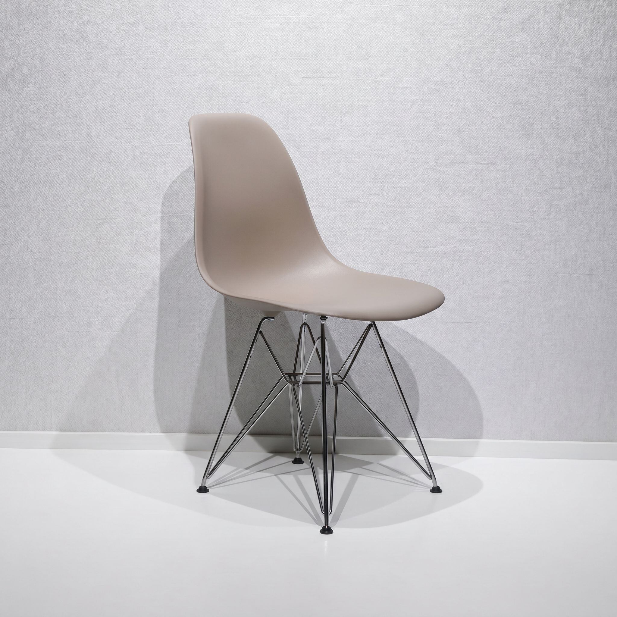 Herman Miller Eames Molded Plastic Side Shell Chair / 美品 ミッド