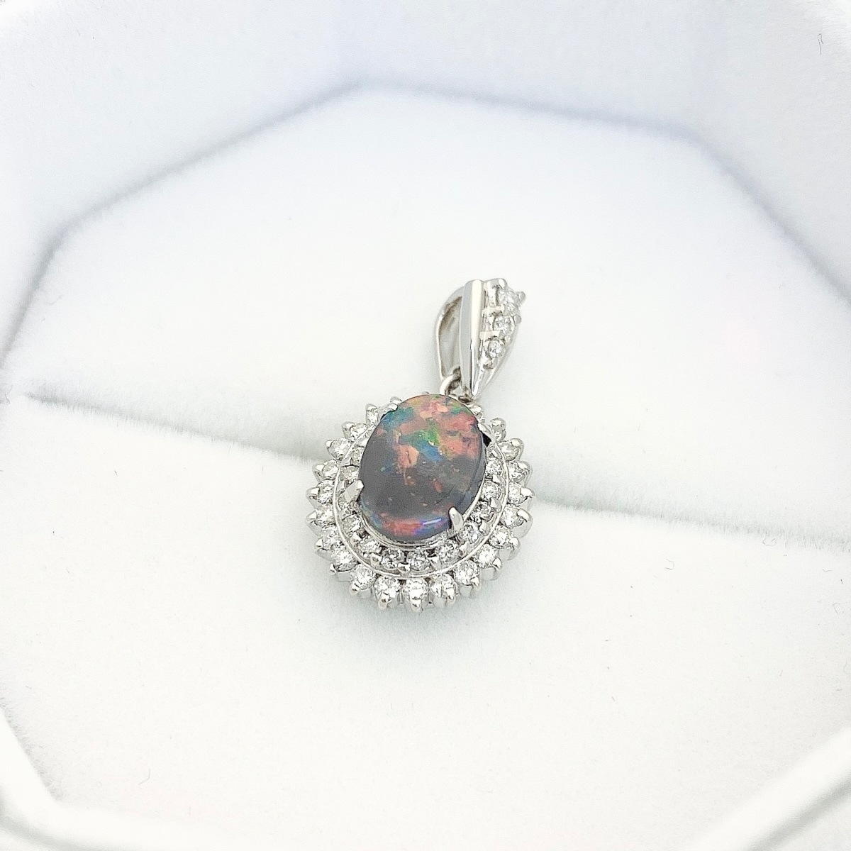 天然ブラックオパール1.07ct 天然ダイヤモンド0.47ct PT900 トップ 