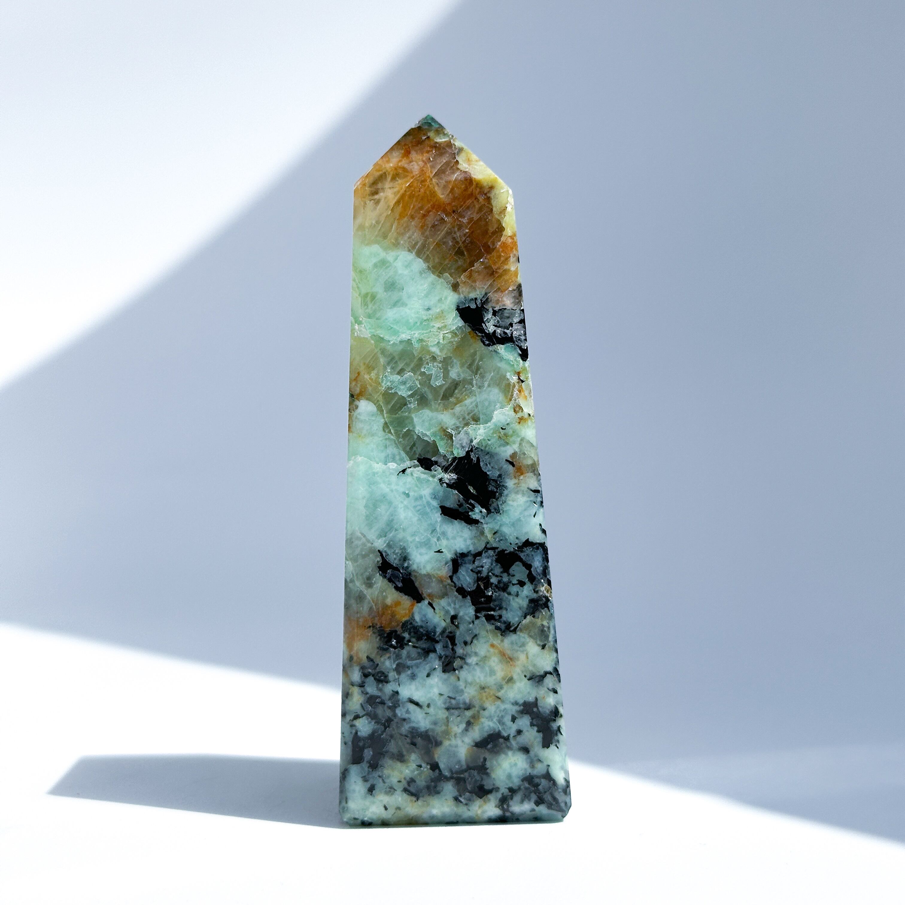 フェニックスストーン タワー型35◇ Phoenix Stone ◇天然石・鉱物