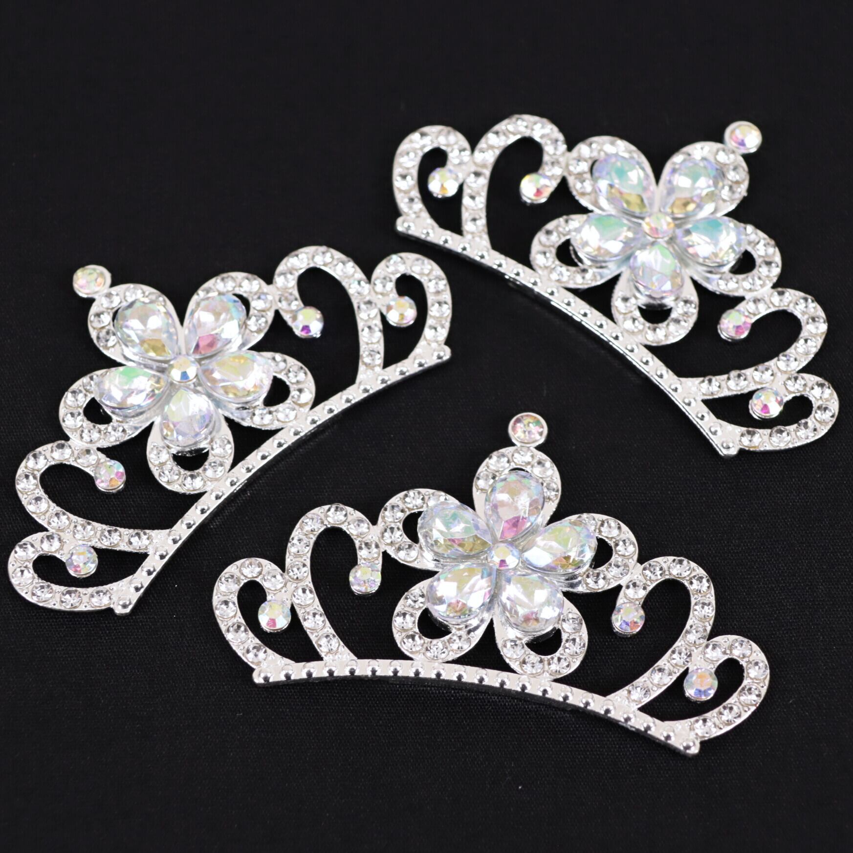 王冠・ティアラ | リボンとパーツのお店 ISEKI オンラインショップ
