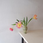 丸みのあるストーンの花瓶