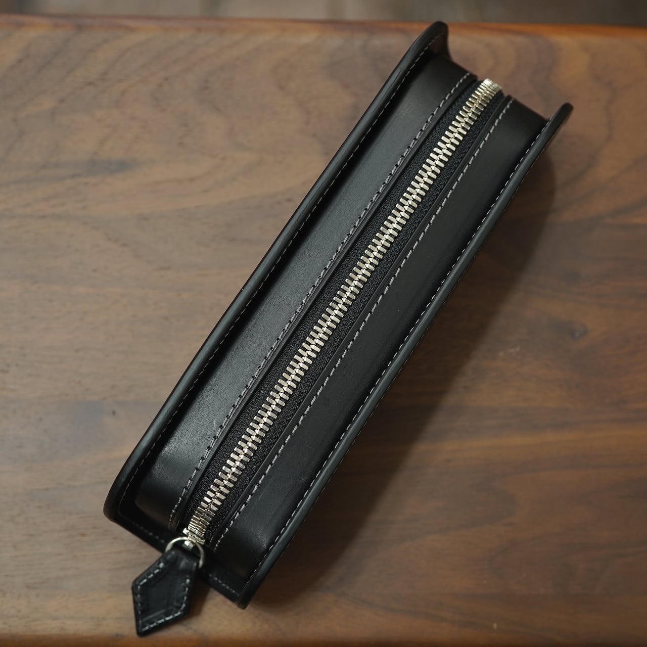 ル・ボナー デブペンケース ブッテーロ・ブラック(グレーステッチ)