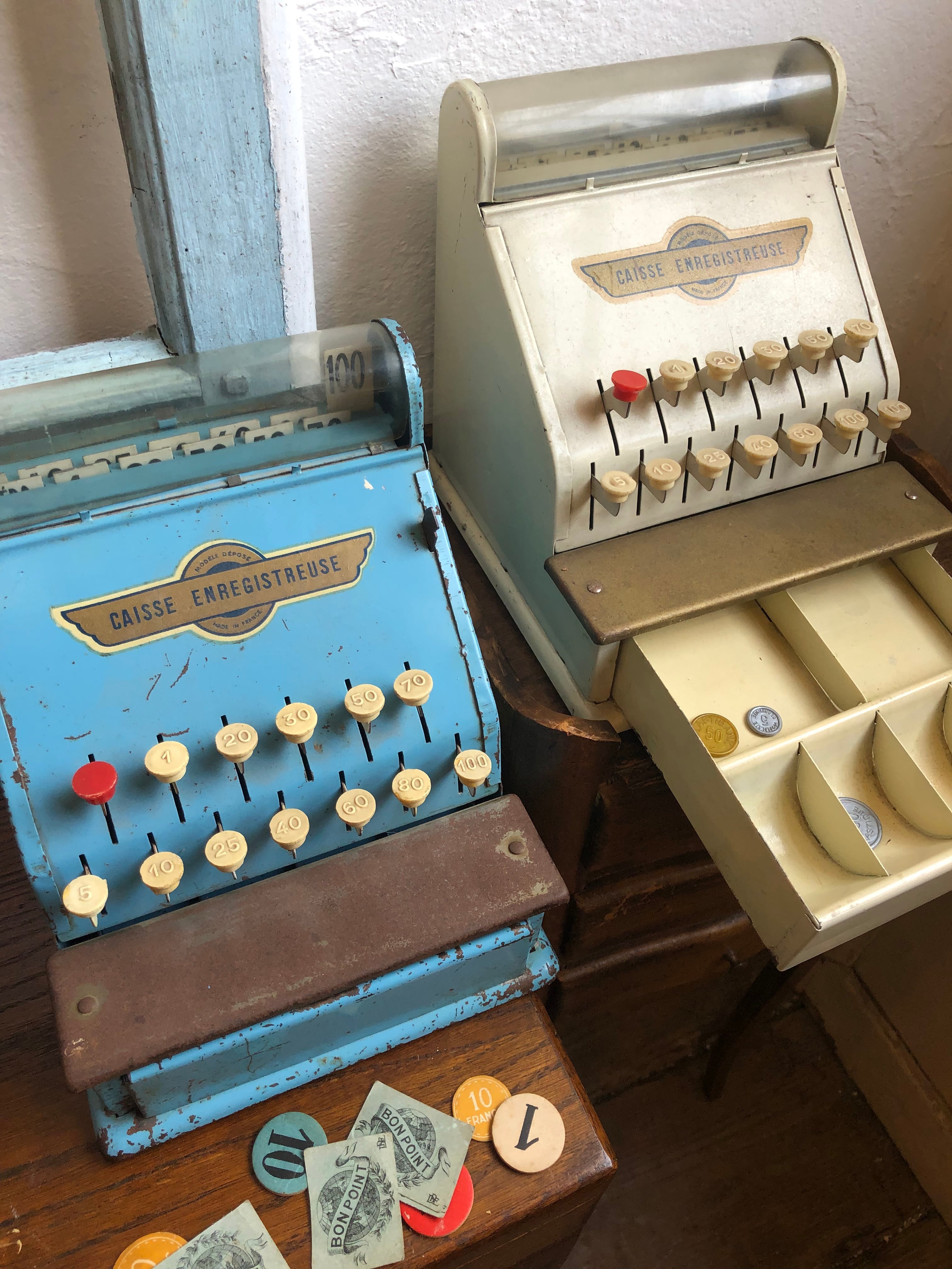 フランス レトロなブリキのおもちゃのレジスター白 | Brocante de La