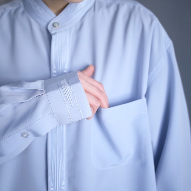 "刺繍" fly-front minimal design band collar ice blue shirt