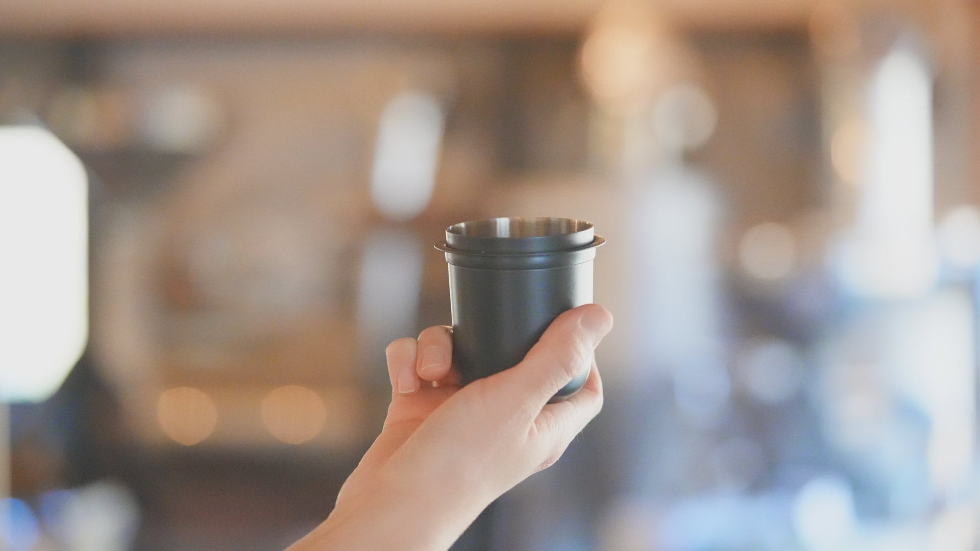 PESADO Dosing Cup（ブラック/ホワイト） | 暮らしと珈琲｜豊かな