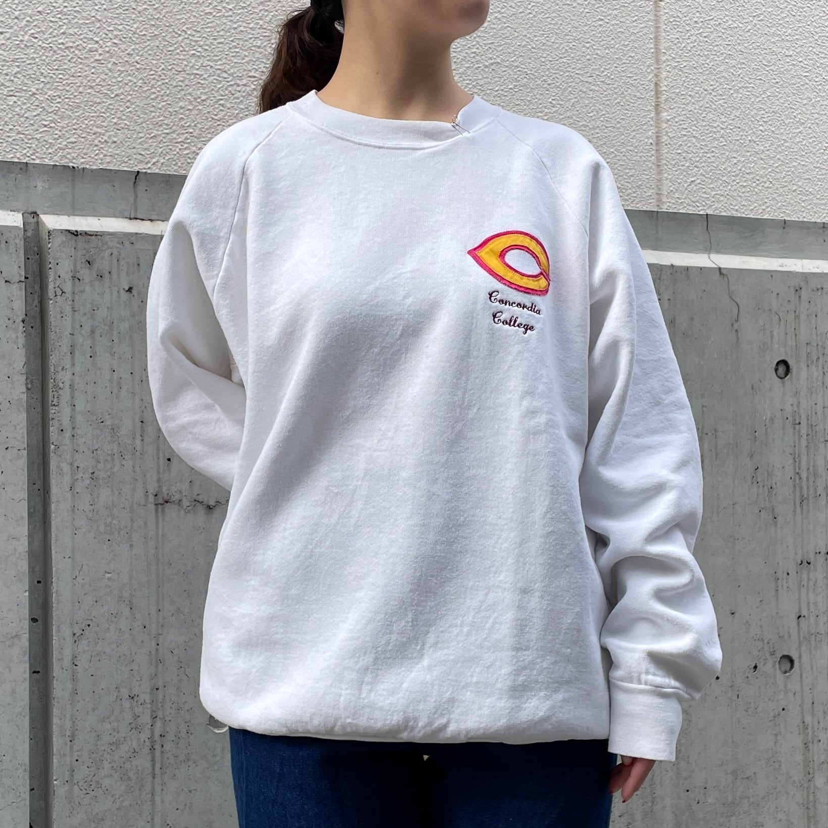 Champion | HOLIDAY WORKS