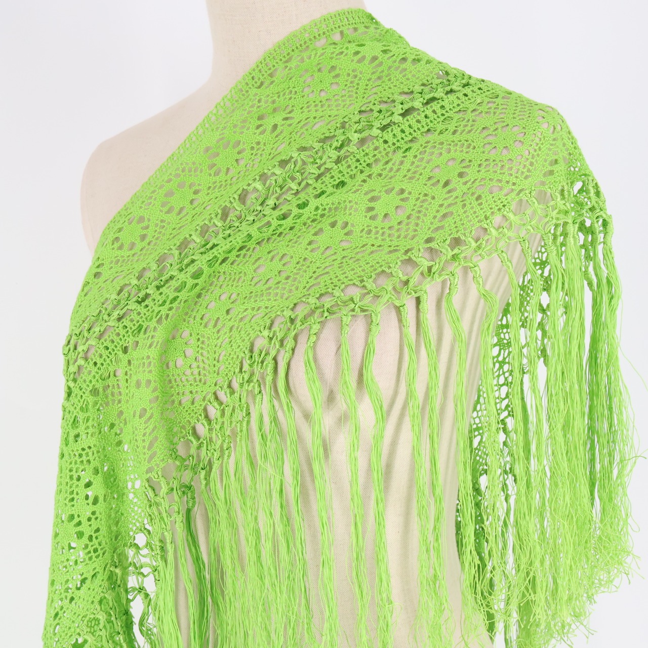 【美品 フラメンコ衣装】グリーン SONIA JOHNES ソニアジョーンズ シージョ 編み込み 黄緑 フレコ レース 小物 ピキージョ