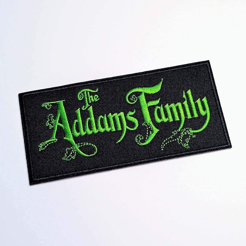 送料無料！ ★刺繍アイロンワッペン★【 The Addams Family （ アダムスファミリー ） 】〚アメリカン雑貨 アメトイ〛