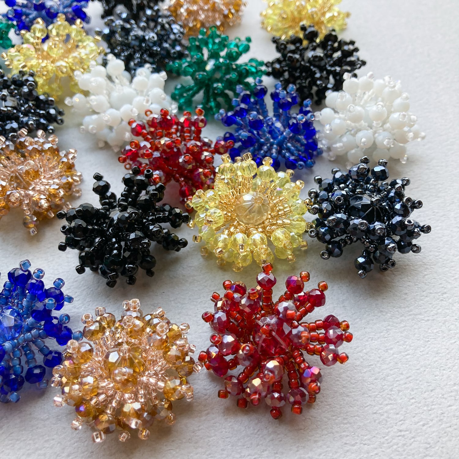 Duaオリジナル 立体お花ビーズワークカボション | Dua-アクセサリー
