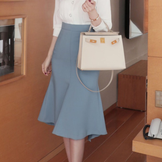 スカート ミディアム丈 膝丈スカート スリット ハイウエスト スカート マーメイド かわいい 大人可愛い きれいめ 大人 上品 おしゃれ お洒落 大人女子 こなれ感 ラフ ガーリー モード系 主役級 存在感 デニム 10代 20代 30代 レディース 女性用 ママ 女の子 通勤 学生 デート お出かけ 公園デビュー 女子会 お泊まり 休日 着回し 普段使い 重ね着 お揃い 双子 韓国系 トレンド ファッション コーデ スタイル 楽ちん モテ 送料無料 インスタ映え ブラック ブルー