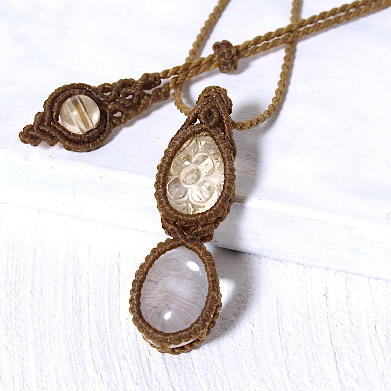 #2096 ♡ゴールドオブシディアン&フロスト水晶天然石♡マクラメネックレス Natural Style