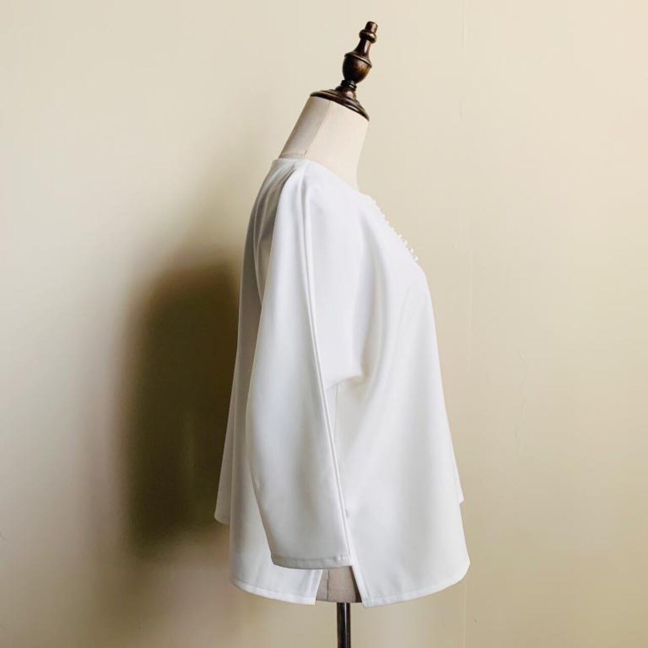 キーネックパールTops（授乳対応）/ White | Fraise Shop