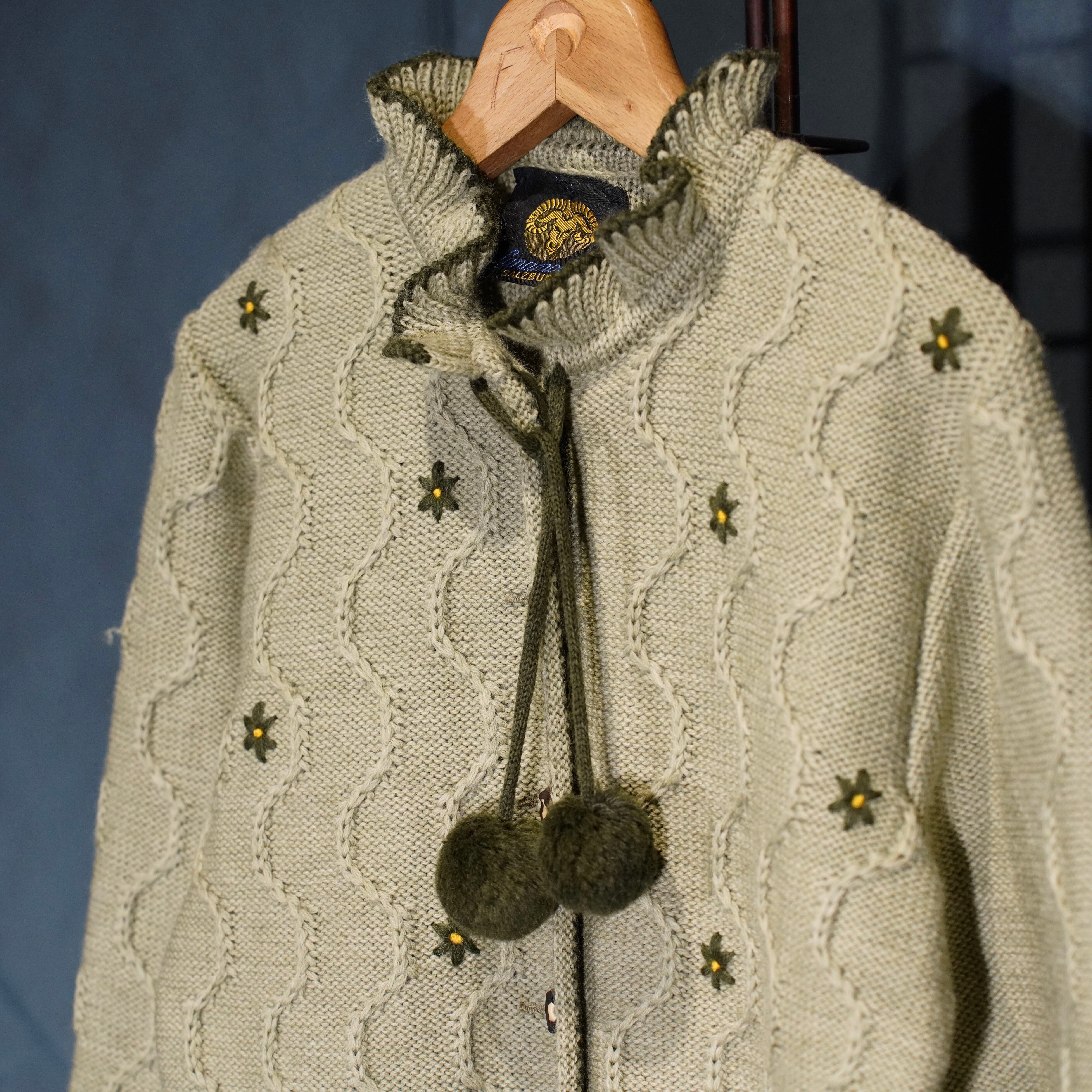 70's EU VINTAGE Lanamoden SALZBURG FLOWER EMBROIDERY PONPON KNIT