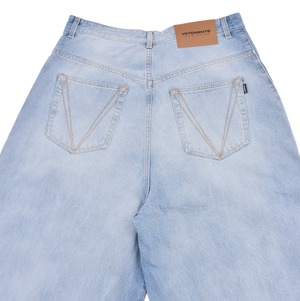 【VETEMENTS】EMBROIDERED LOGO BAGGY JEANS(LIGHT BLUE)