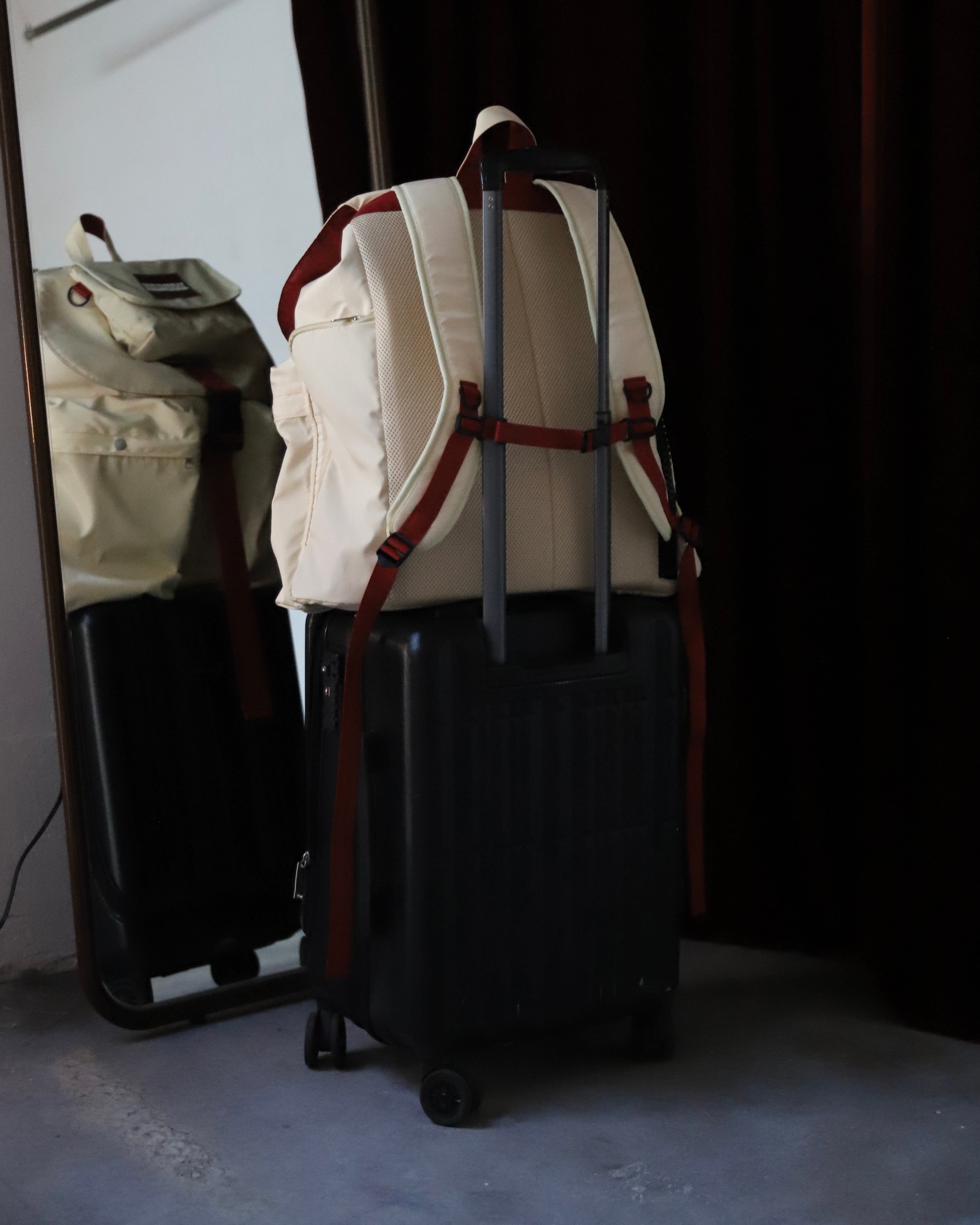 Leather Traveler's Backpack | AMBERGLEAM
