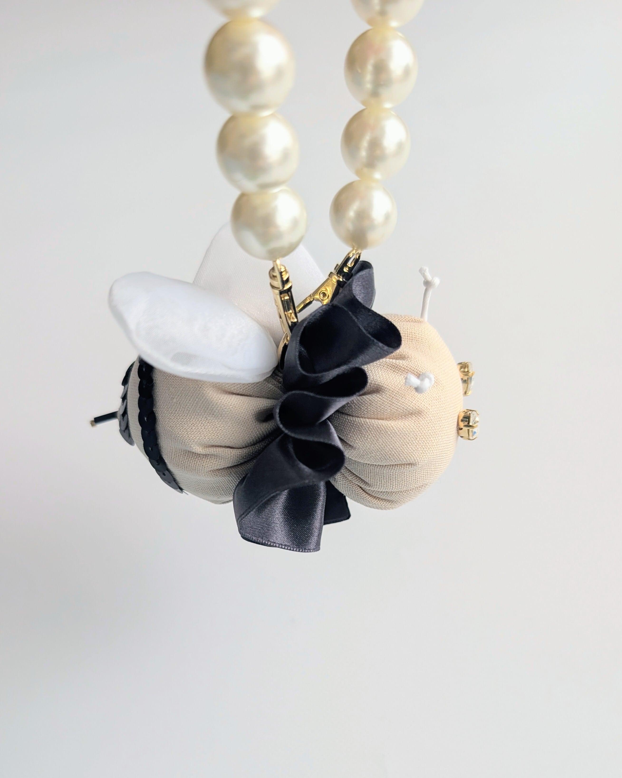 バッグチャーム【モノクロBee（モノトーン）】 | IrodorI petit