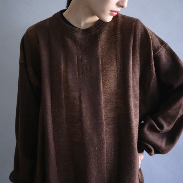 dark brown "gizagiza" square 3D knit pattern XXL over size sweater