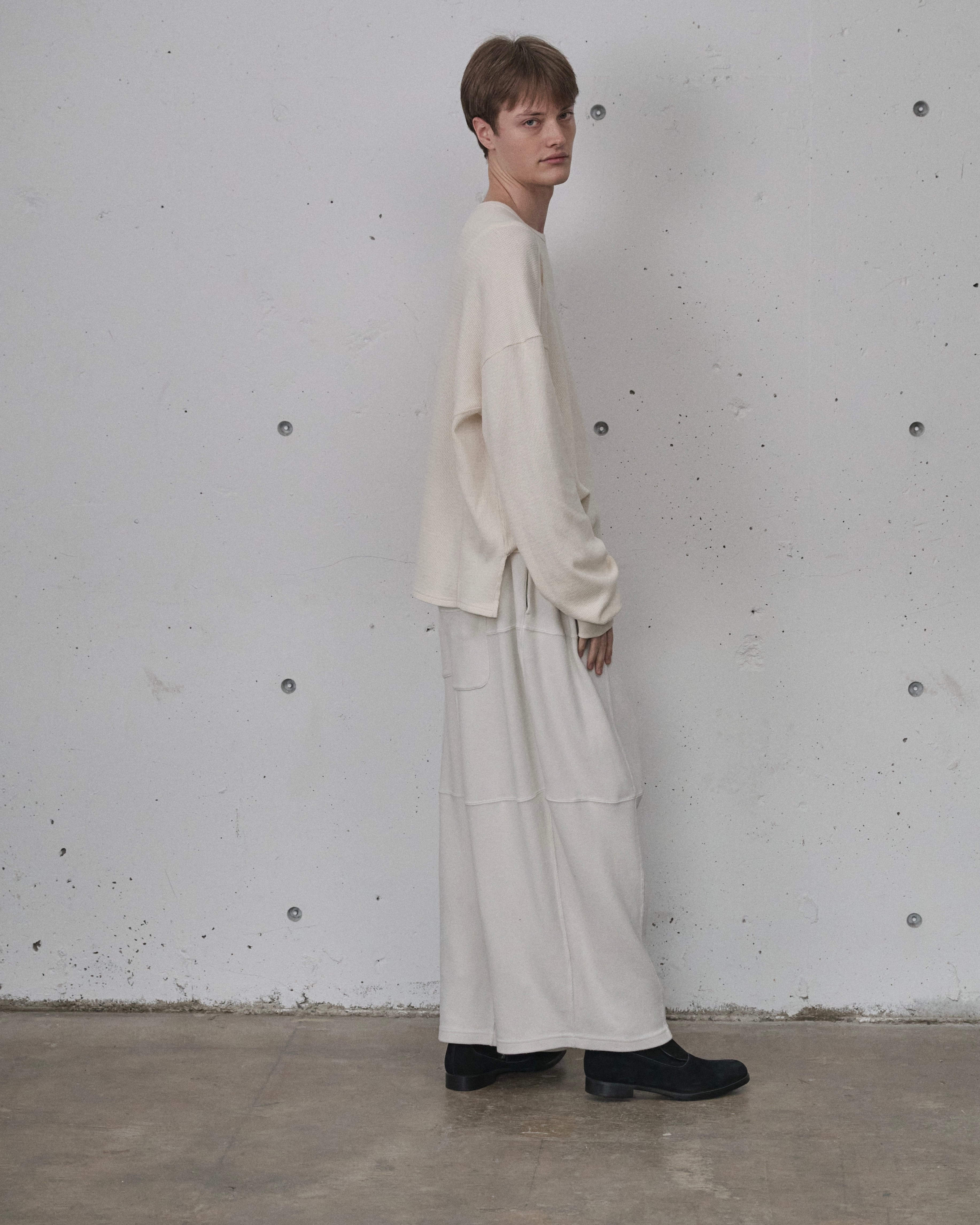 ANCELLM / WAFFLE CREW NECK LS (WHITE) | THE MODERN AGE
