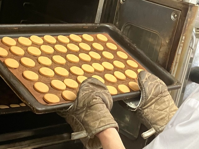 受注生産【食べ比べ】8枚クッキー2種「いちご&きな粉 」各10袋計20袋セット