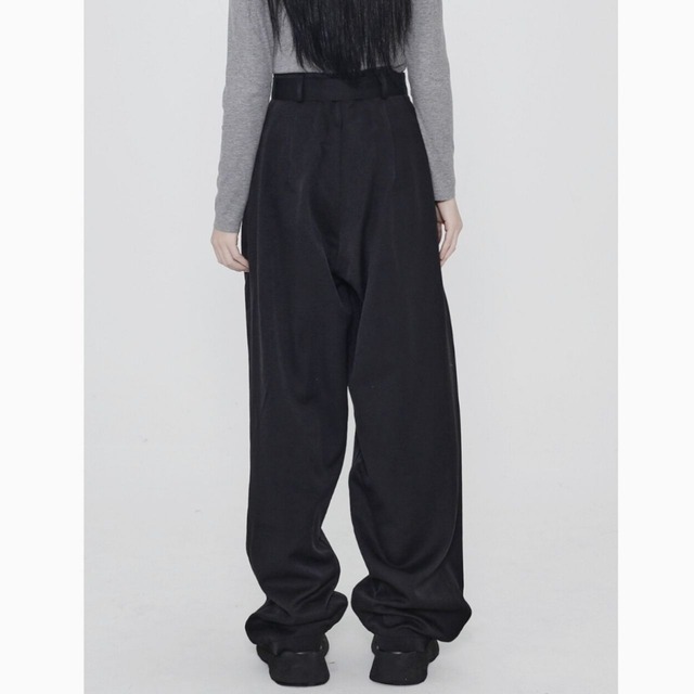 Loose silhouette handsome pleated pants C0804