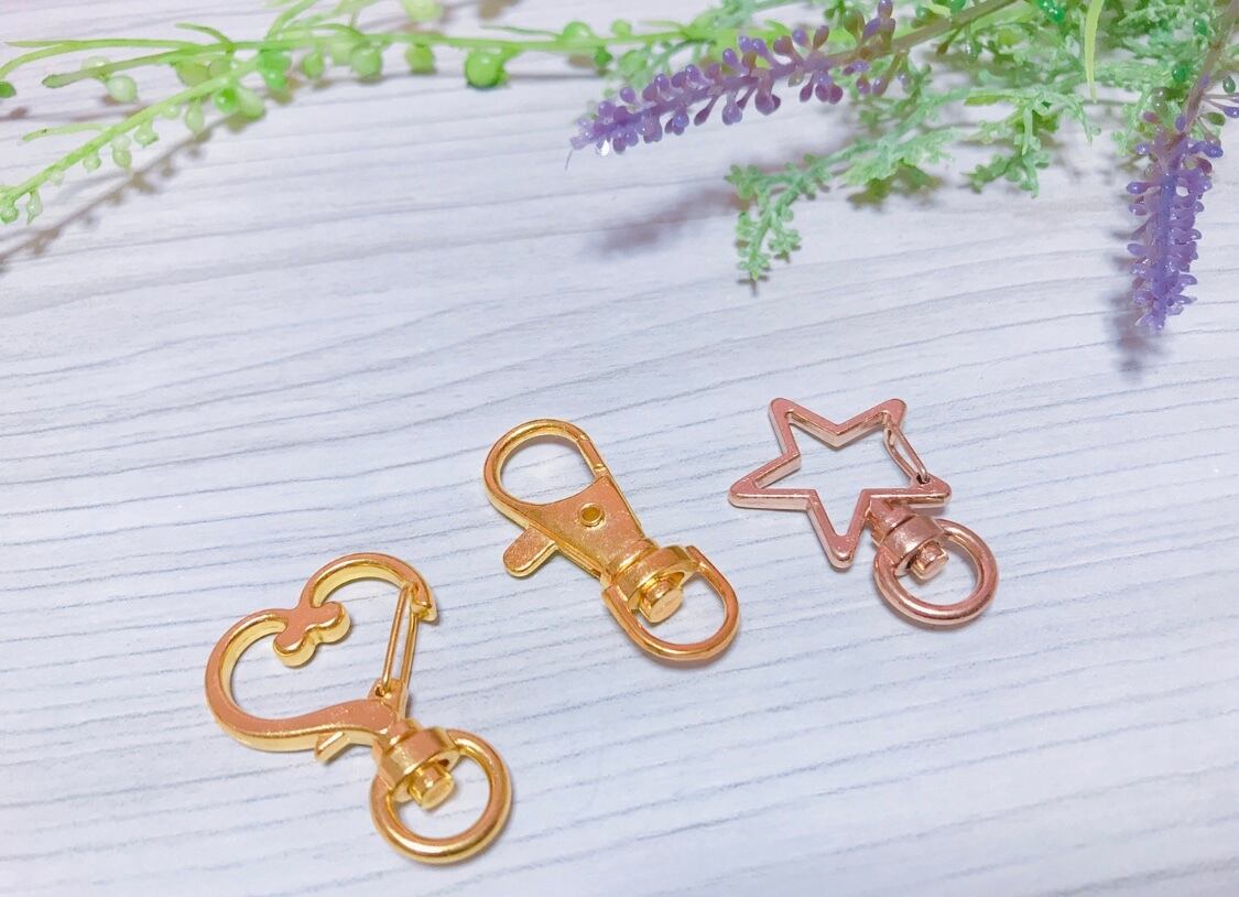 スターチス レジン フラワー イニシャル キーホルダー♪ | tricoloredaisy