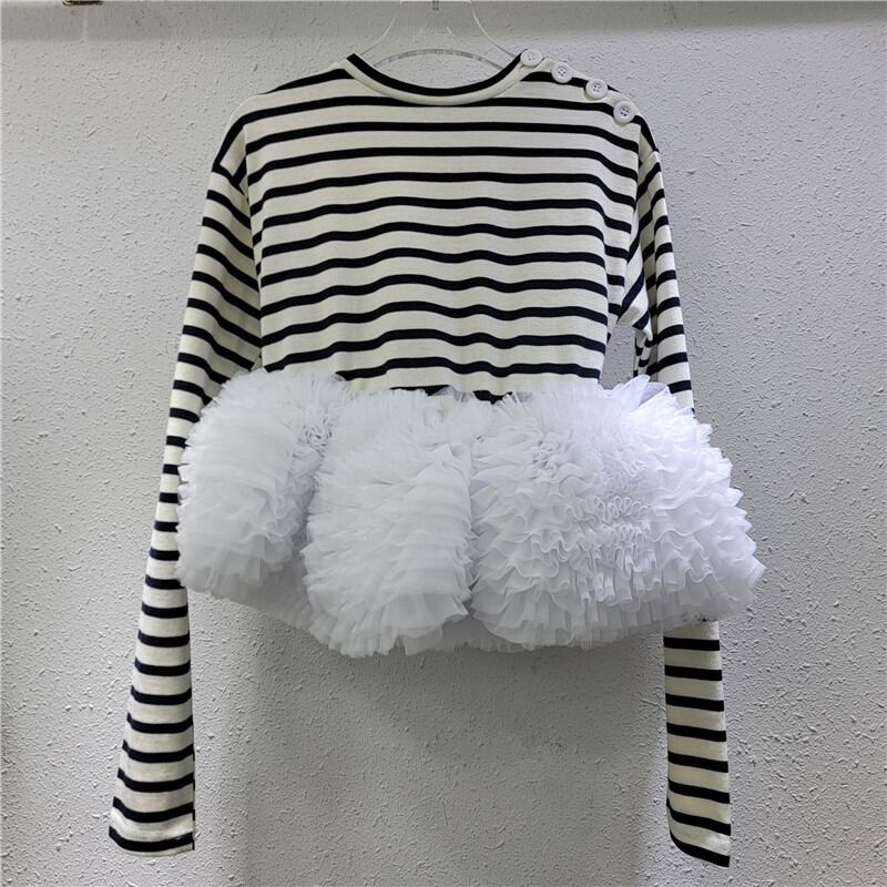 Pleated frill hem patchwork knit